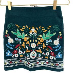 Simplee Skirt Womens Small Green Corduroy Embroidered Southwest Boho Bohemian